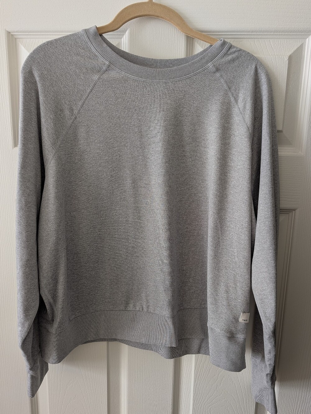 Vuori Light Gray Crewneck Sweatshirt, Size Medium